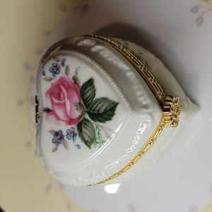 Porcelain ceramic trinket jewelry box